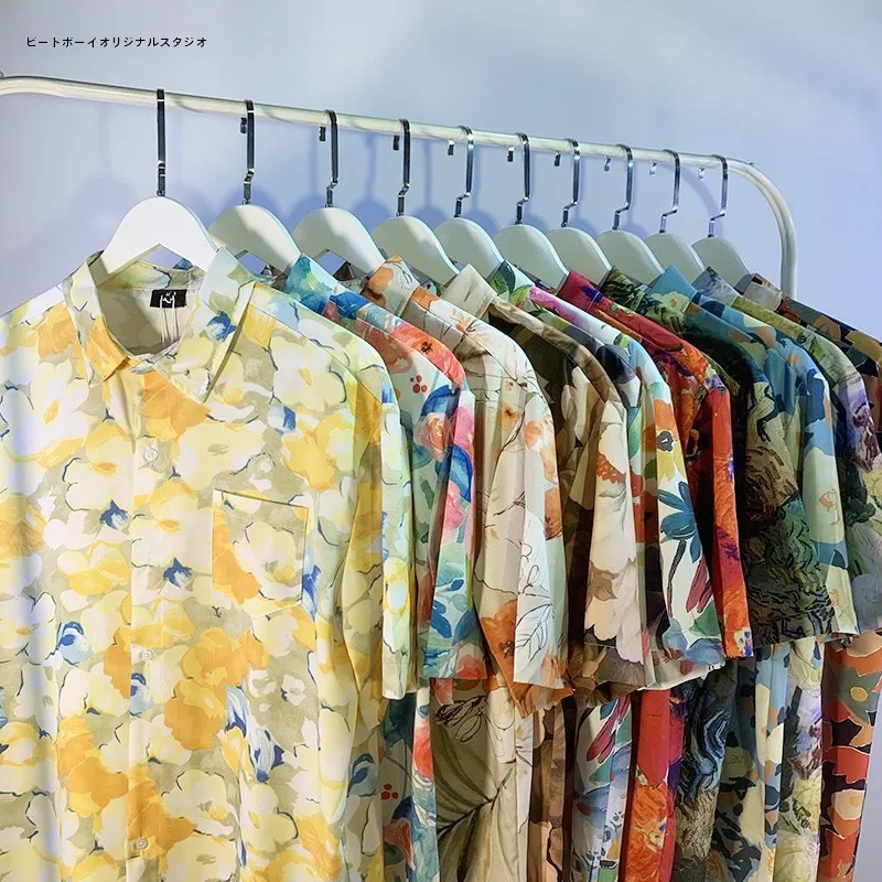 4月末に買える服の色選び方やブランドは？ヴィンテージ風油絵プリントシャツで春夏移行を彩る