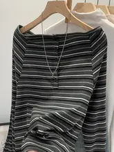アメリカンレトロ風 ヘンリーネックオフショルダー長袖Tシャツ【ストライプデザイン・ゆったりシルエット】