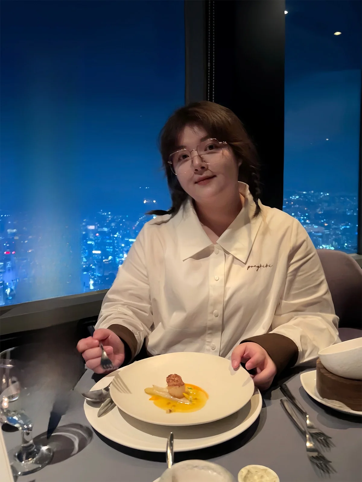 大人可愛い服 50代コーデ 完全ガイド｜色・サイズ・着こなしの5つのポイント