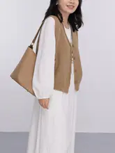 小柄向けVネックニットベストカーディガン【レディース・無地・アウター】