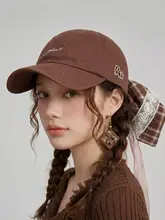 春季新作文芸風チェック柄キャップ【耳飾り付き・韓国スタイル・小顔効果】（セットアップ対応）