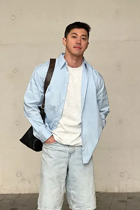 した雰囲気の男性用シャツ【ゆったりとしたデザイン・カジュアル・重ね着可能】