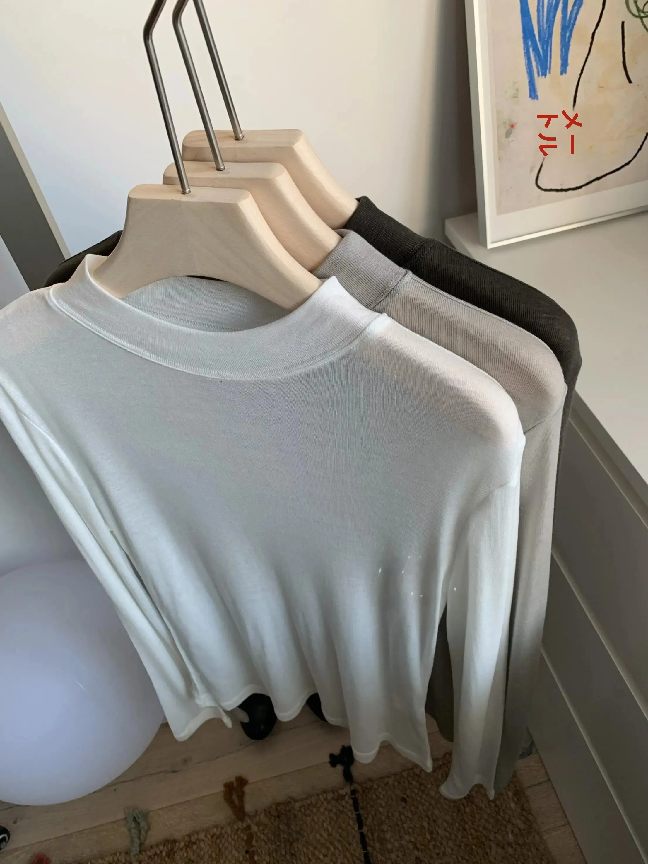 大人可愛いの本質とは？天絲ウールTシャツで心地よい日常を創る