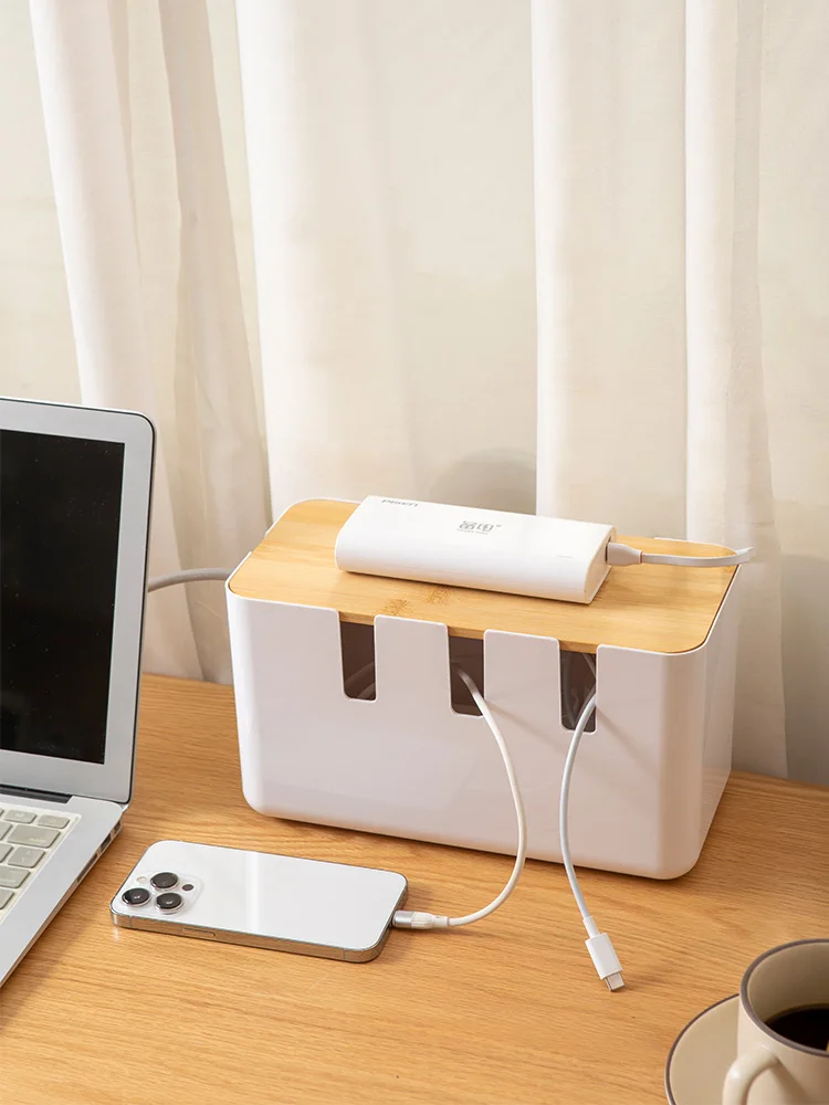 デスクトップ用電源タップ収納ボックス：充電器・ケーブル整理の効率化を実現