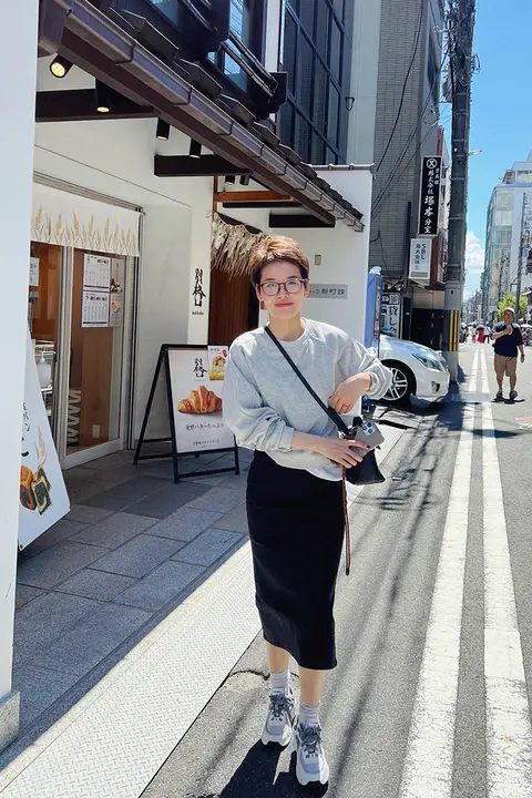 MsDidion 高密度コットン製 レトロデザインのショートクルーネックスウェットシャツ【春秋用】