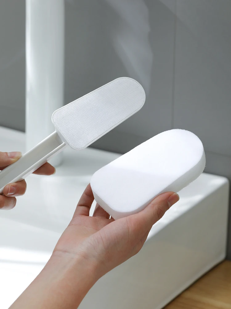 お風呂の鏡をきれいにするための最適なスポンジは？ハンドヘルドタイプが実は一番おすすめ！