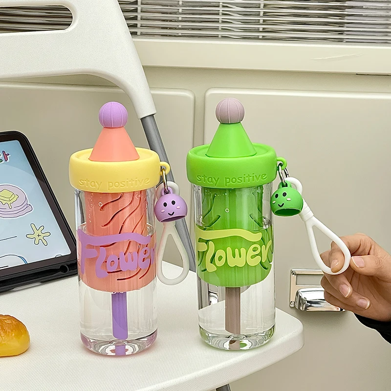 トライタン製ストローボトル 650ml：耐熱・耐衝撃・茶水分離室付きの大人向け水筒
