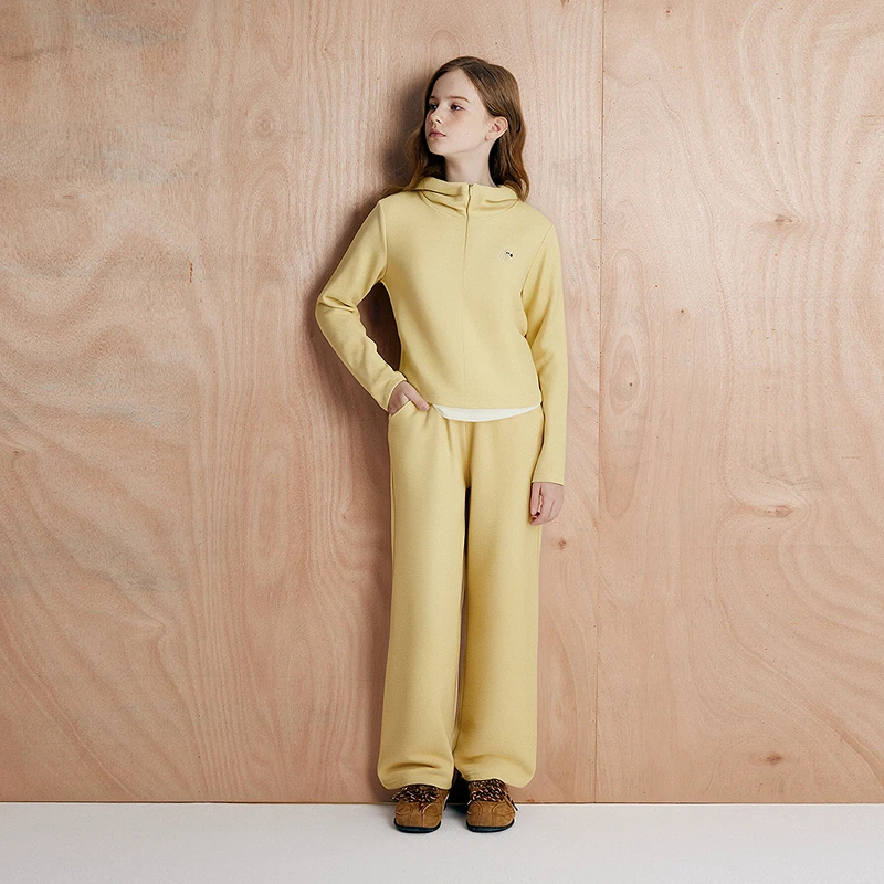 かわいいファッションをどう選ぶ？シンプル可愛い服の選び方と、秋冬にぴったりなセットアップの秘密