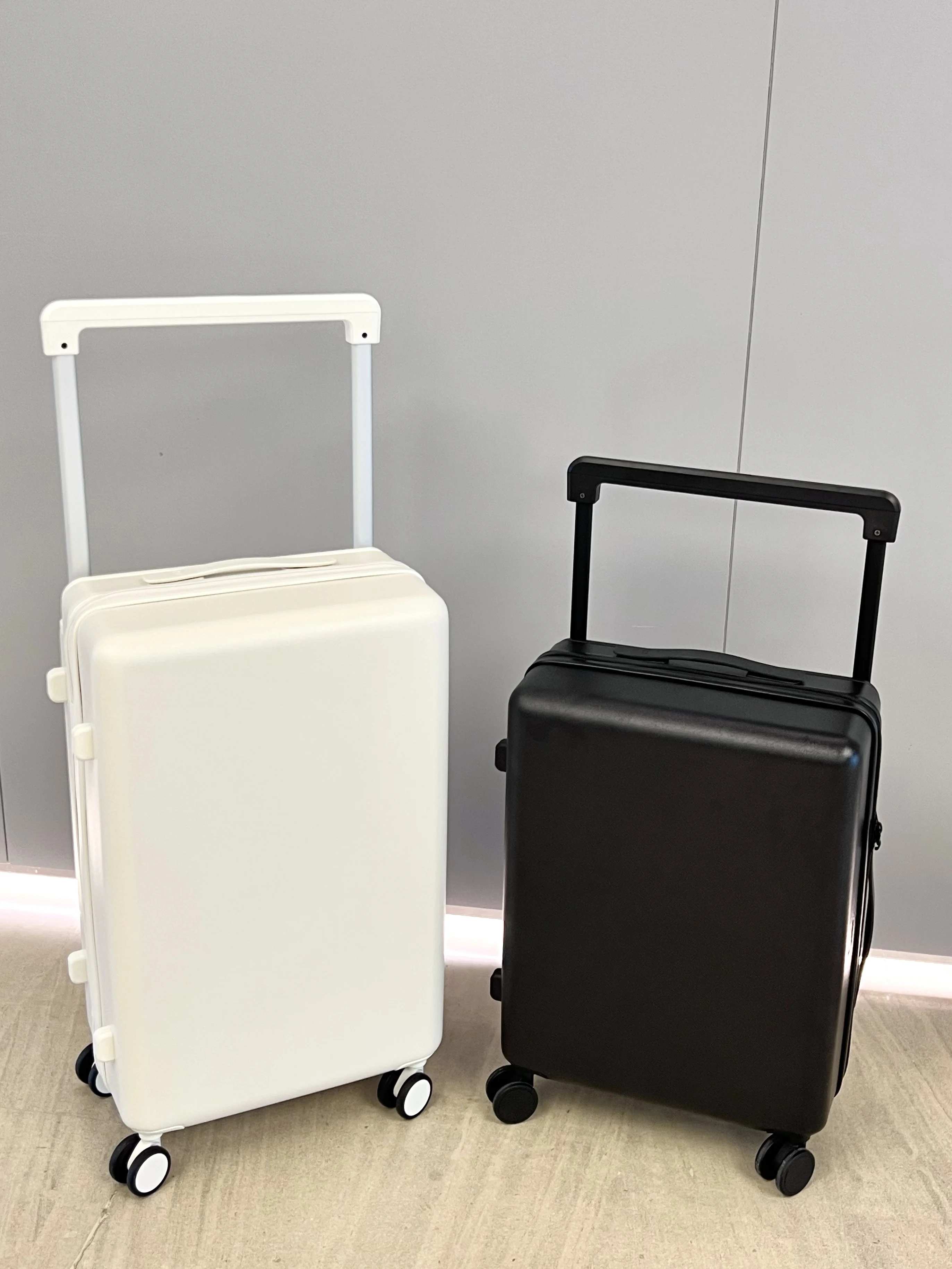 大きなバッグで旅行を楽しむには、背負えるスーツケースが最適？