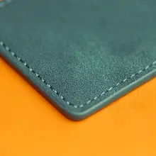 USBメモリケース レザー 携帯用 紛失防止 SDカード 変換アダプタ対応 PC周辺機器