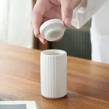 ミニ携帯用セラミック製茶葉缶【シリコンストライプ・密閉タイプ・旅行用】