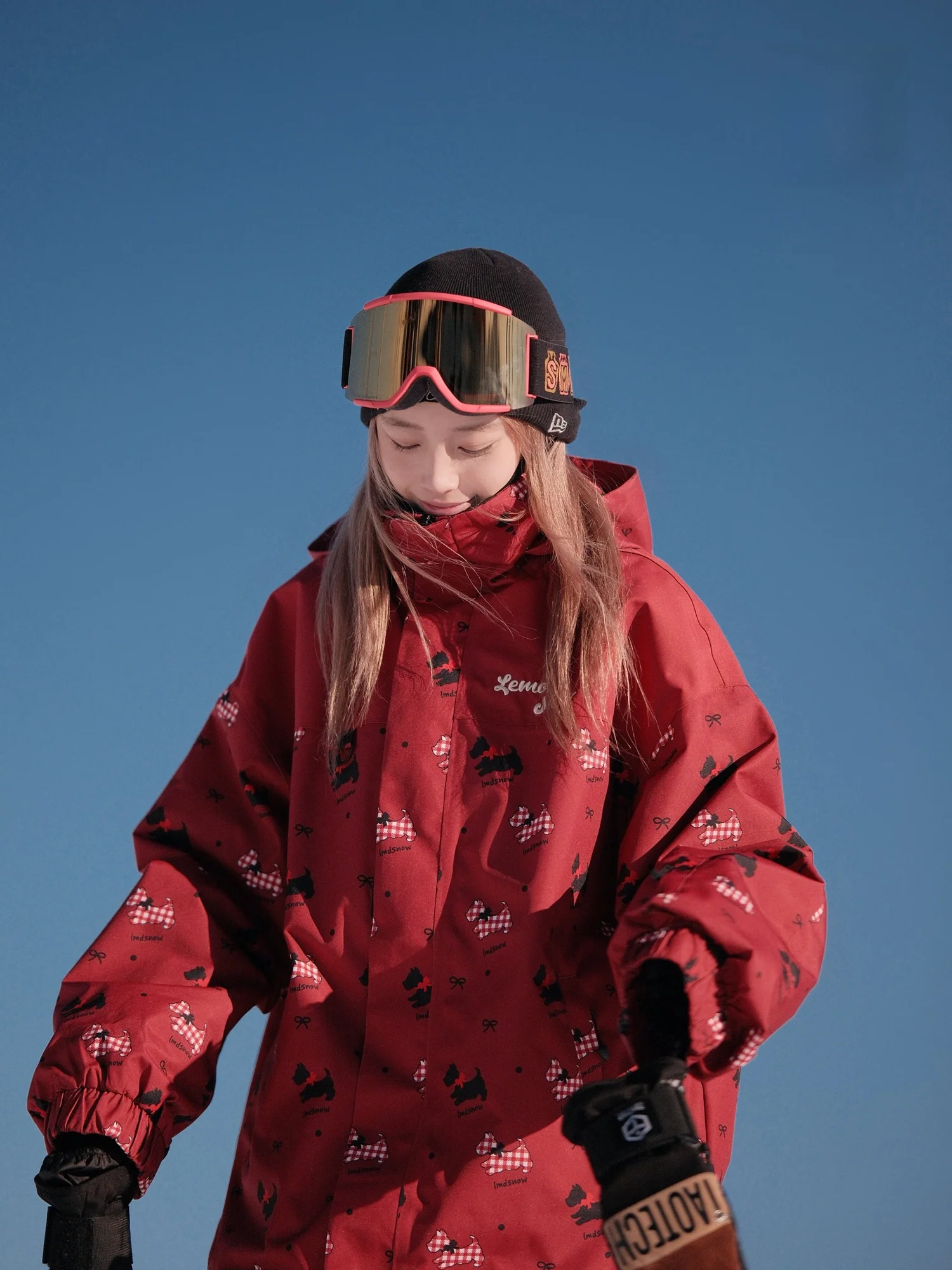 女性用スノーボード・スキーウェア：防水・防風・デザイナー設計の実用性と性能解析