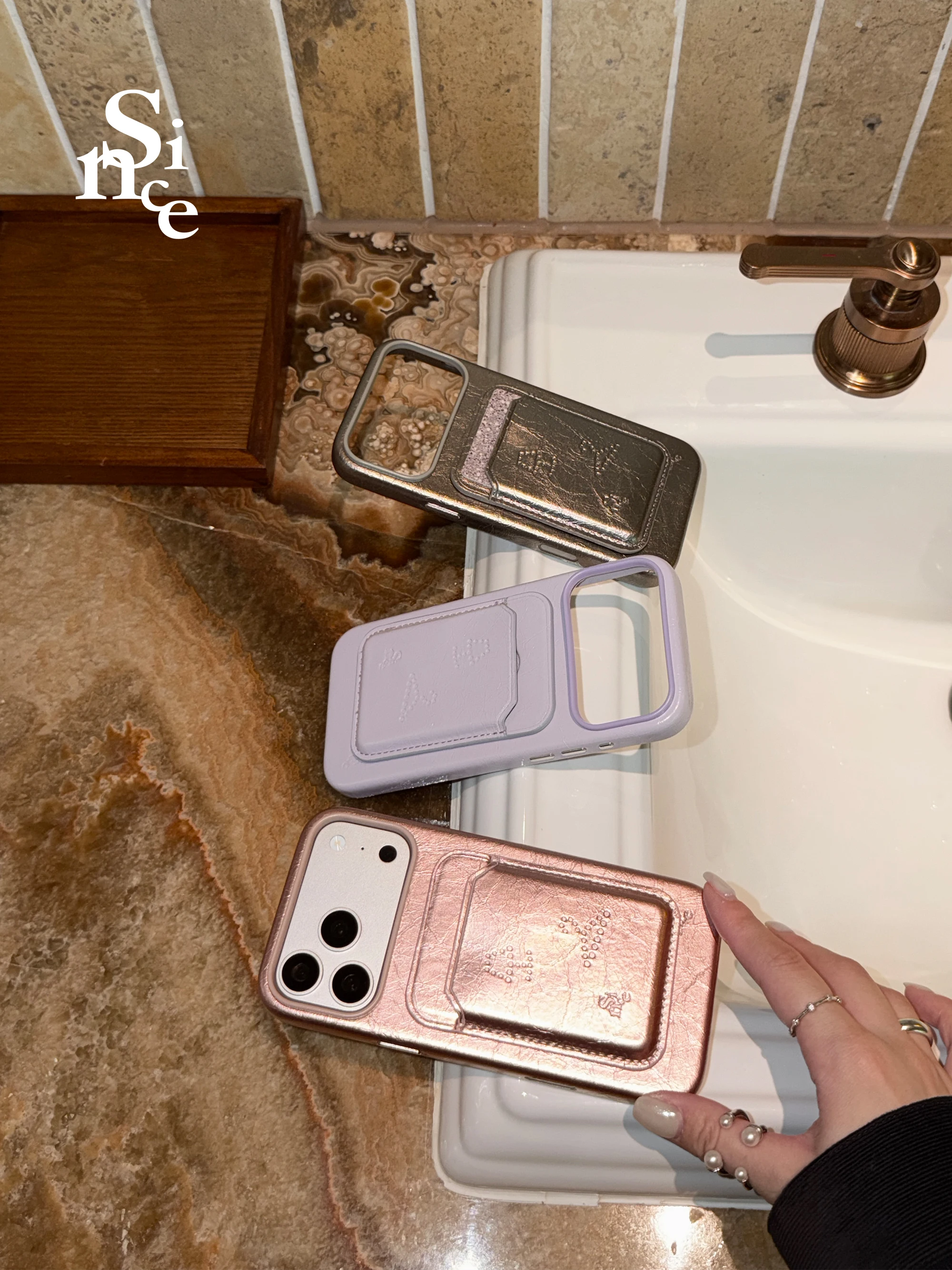 idカードホルダーはどう選ぶ？磁気で軽くてスタイリッシュな1品が通勤・日常を変える