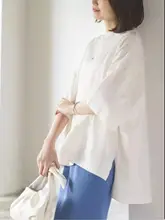 オーバーサイズバットウィング袖ケープTシャツ【前短後長・ゆったりデザイン】