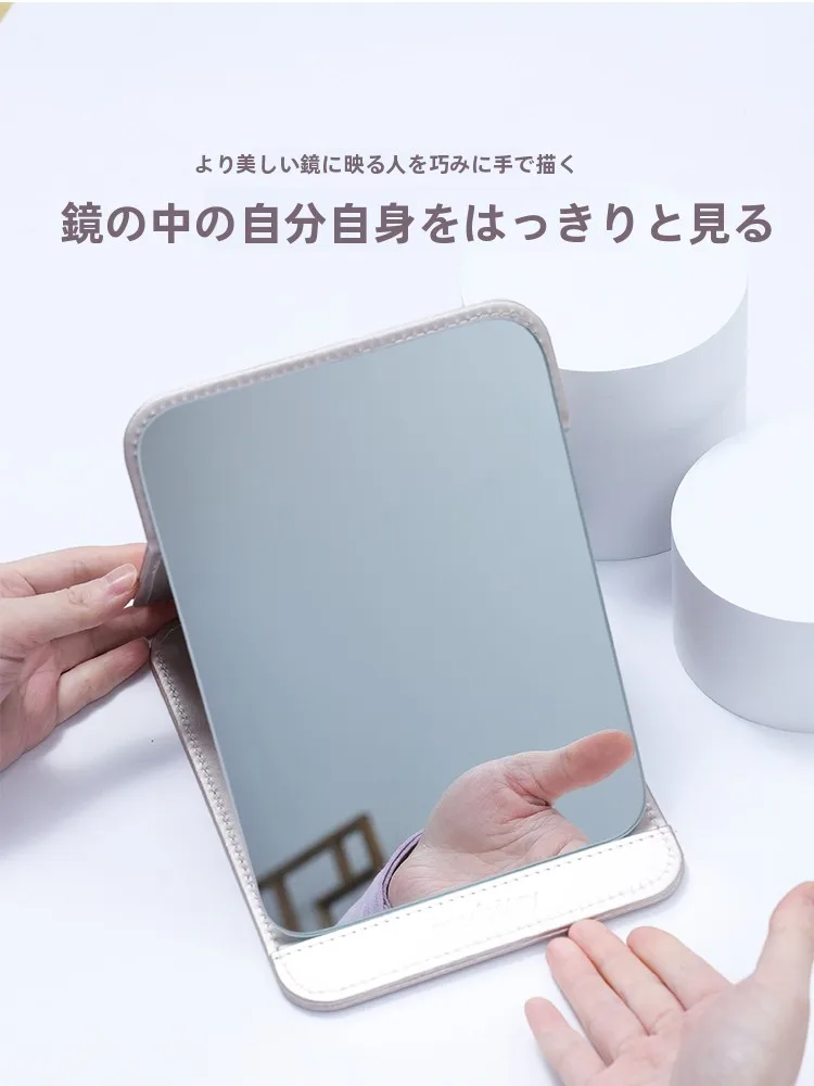 高精細なデスクトップ折りたたみ化粧鏡：mirrorboxとコンパクトビューラーの違いを徹底解説