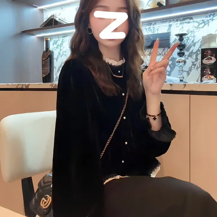 フランス風 レース切り替えサテンシャツ【秋春用・レディース・おしゃれ】