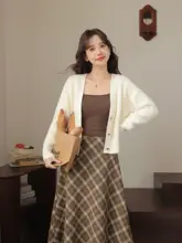 チェック柄のヴィンテージ風ハイウエストスカート【秋冬用・Aライン・ミディ丈】（セットアップ対応）