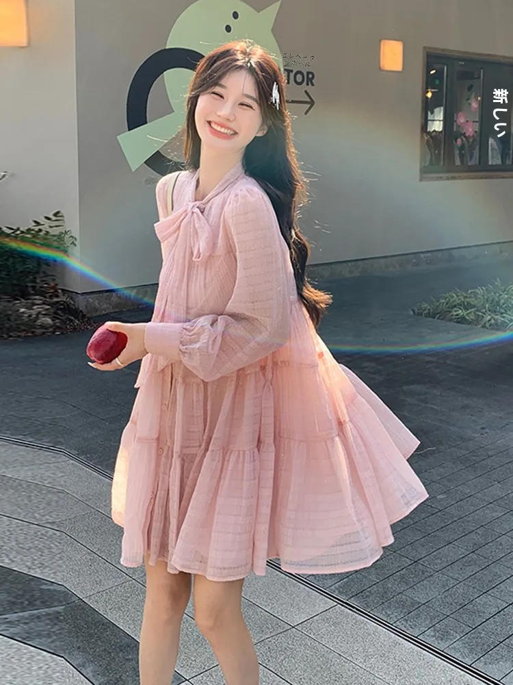 彼女に着て欲しい服のベスト5選：春から冬まで、どんなスタイルが彼女にぴったりか？