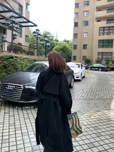 春季にぴったりのクラシックデザインのダブルボタントレンチコート【小柄向け・ミドル丈・軽量】