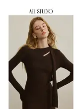 美しいレースデザインのニットワンピース【スカーフカラー・ボトムス付き・秋冬用】（セットアップ対応）