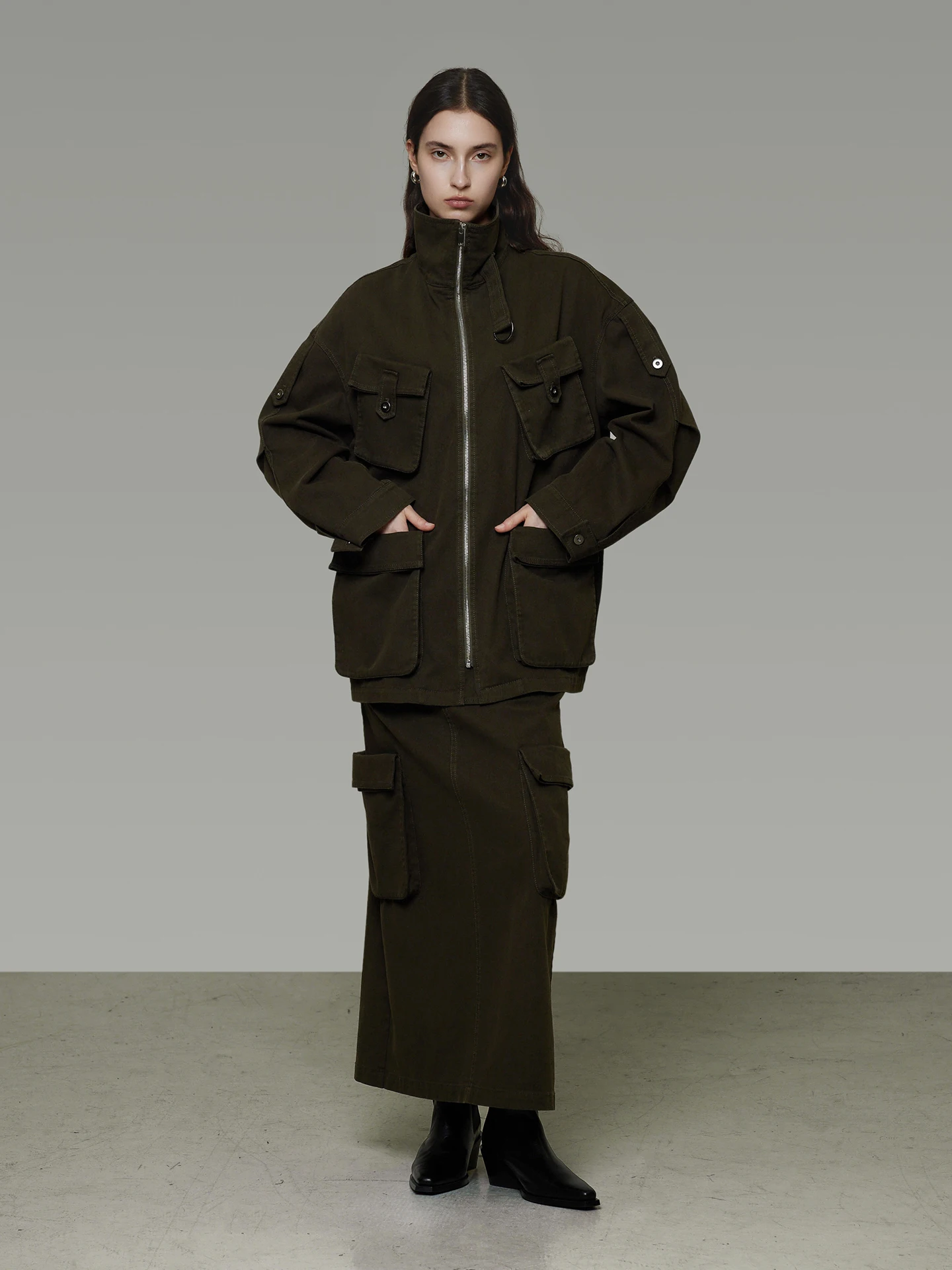 11月末に着る 服の季節感を説明するなら、このヴィンテージ風工装ジャケットがベスト？