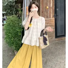 大きいサイズ レディース 夏用 ゆったりした丸首チェック柄ブラウスとワイドパンツの組み合わせ（セットアップ対応）