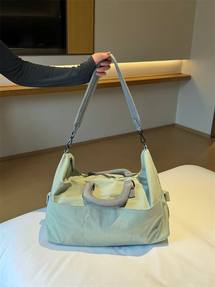 1泊旅行 バッグ おしゃれ 20代 にぴったりなアイテムは？