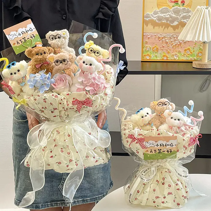 可愛い手作り犬型クッションブーケ【誕生日プレゼント・女の子向け・卒業祝い】