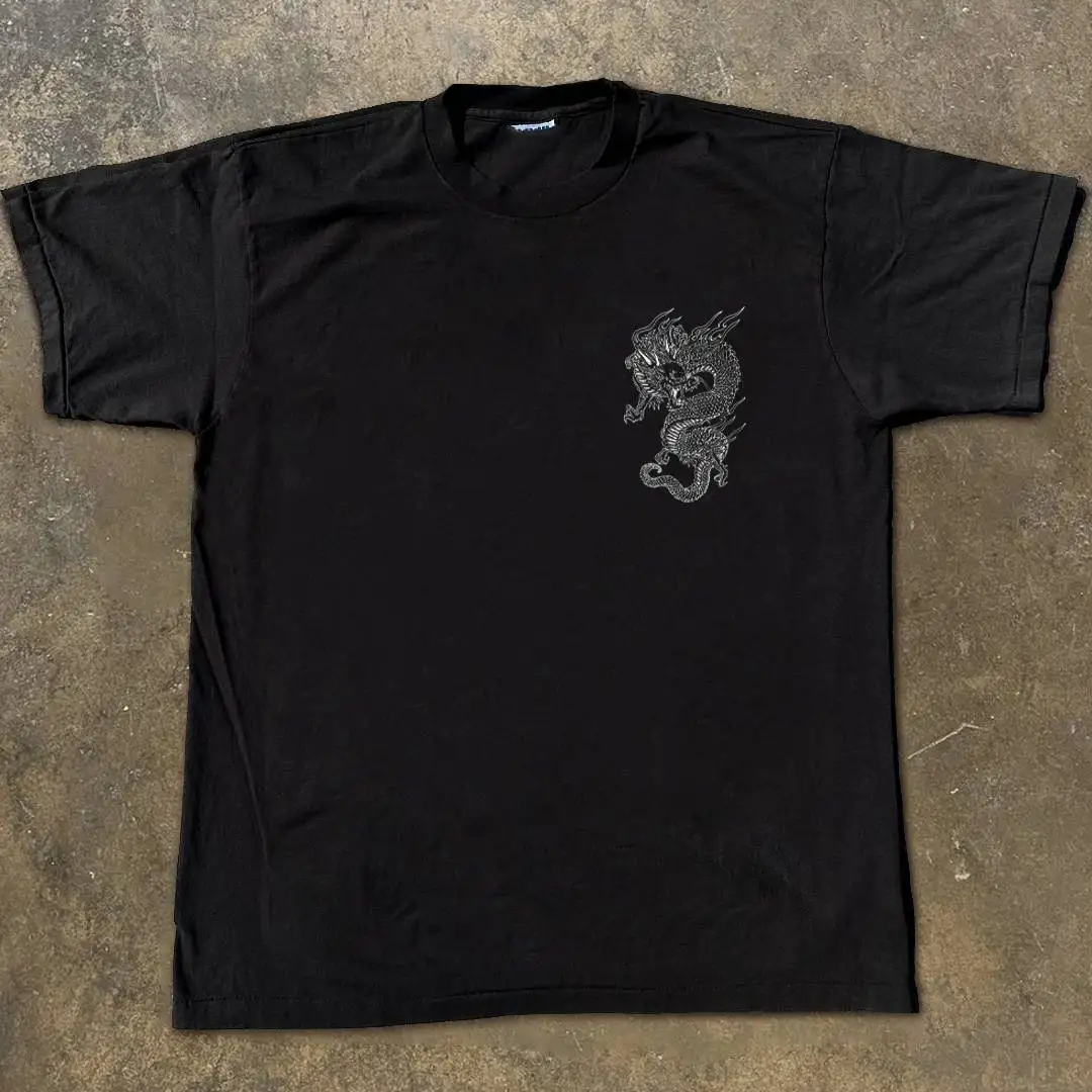 tシャツをハンガーにかけるとき、どうやって「飾る」のを楽しむの？