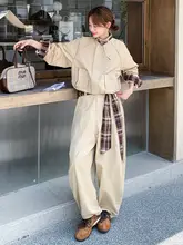 おしゃれで快適！カーキ色の工装ジャケットとワイドパンツ（セットアップ対応）