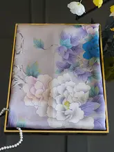 青山を望む！シルク製の雪花サテン牡丹柄スカーフ【中国風・秋用・女性用】