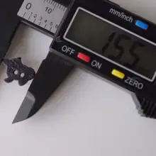 暗い青色の猫型木製ボタン【かわいいデザイン・ドイツ製】