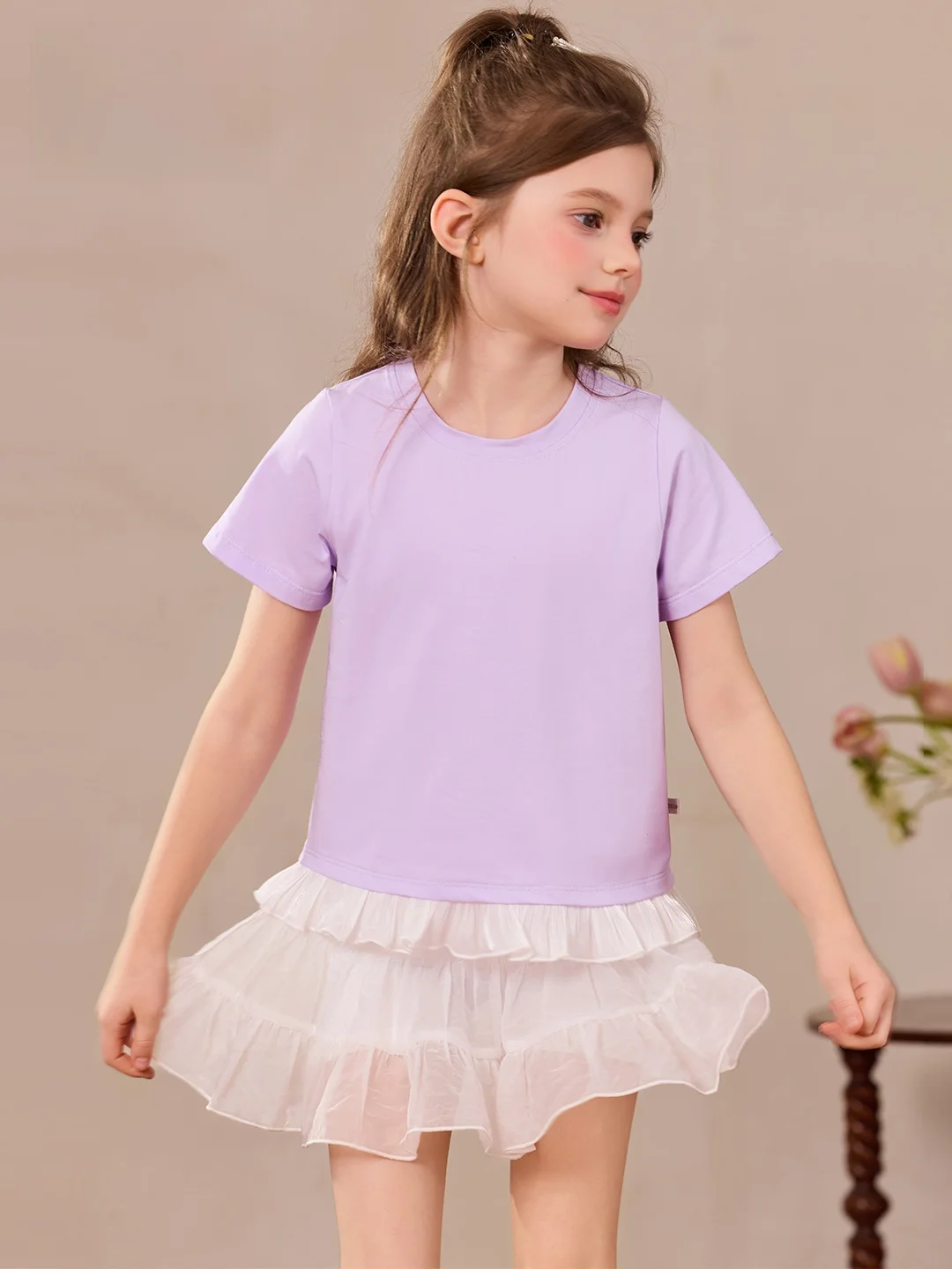気温20度の子どもに着せるべき服は？夏の涼感Tシャツが意外とベストな理由