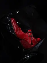 洗い加工の馬革を使用したレトロデザインのマリージェンシューズ【フラット・オープントゥ・スクエアトゥ】