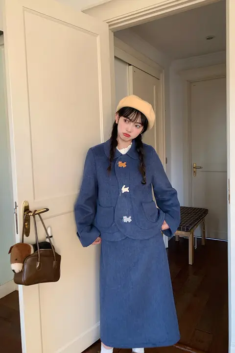 夢幻的な波型デザインのウール二重構造女性用セットアップ【冬季・甘美な雰囲気】（セットアップ対応）
