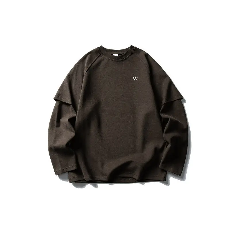 長袖Tシャツ重ね着：レトロ風デザインのカジュアルスタイルで春秋冬を快適に