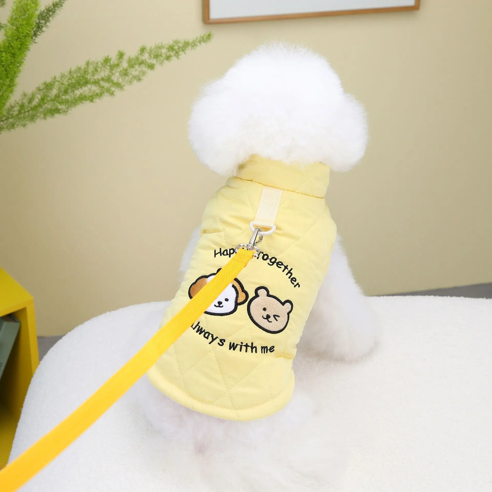 冬の寒さに弱い小型犬に着せたい「ボアベスト」は、どんなものがあるの？