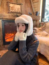 防寒性抜群！ふわふわ耳あて付き冬用帽子【レディース・厚手・暖かい】