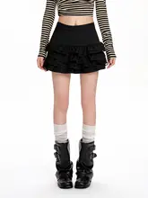 黒いケーキデザインのふわふわミディスカート【ハイウエスト・Aライン・小柄向け】