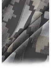 レトロなブラウングレーの布地のシャツTシャツ【コットン使用・ダイナミックなデザイン・ワイドフィット】