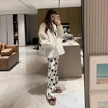 白色抽绳ジャケット【秋季用・ゆったりフィット・カジュアル・女性用】