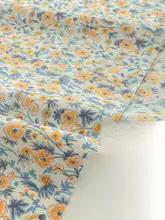 リネン素材の柔らかなブラウスとフレッシュなスカート【小花柄・ハンドメイド】