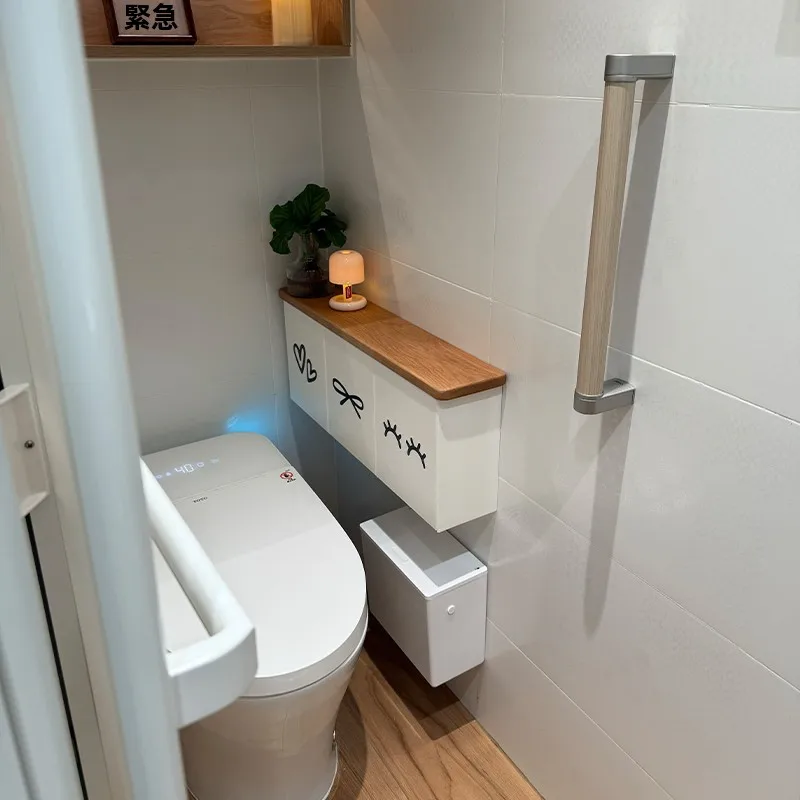トイレの壁に「直置き」できる収納が、なぜ今注目されているのか？