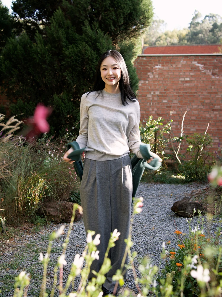 大人可愛い服40代コーデ完全ガイド｜シンプルさと質感のバランス