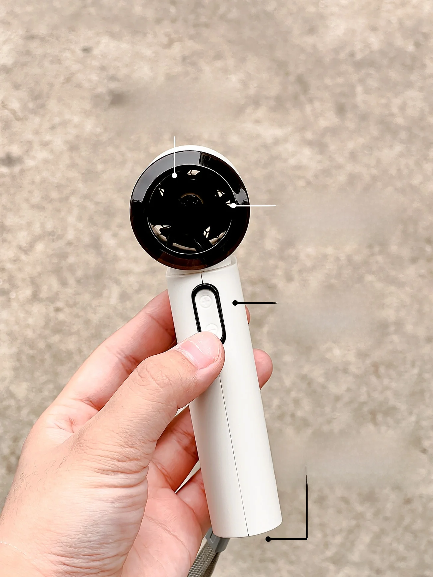 携帯型ミニ静音USB扇風機：  生活を豊かにするための最小限ガジェット