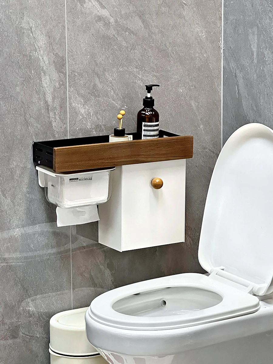 狭いトイレに収納が足りないとき、どうやって「隙間を活かす」のか？