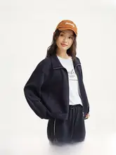 軽量のジップアップカーディガン【春用・女性用・花苞デザイン】