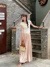 シャンパンカラー サテンミディスカート【女性用・ドレープ感・Aライン】