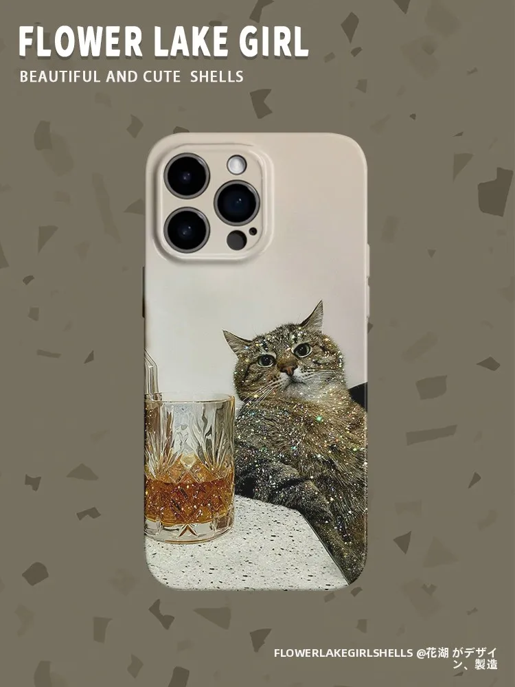 微醺ワイン猫デザインのスマホケース：デザインと実用性を両立した保護機能の詳細