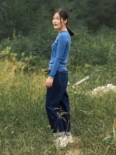 深いネイビーブルーのデニムパンツ【バギーパンツ・ゆったりシルエット・カジュアルコーデに最適】